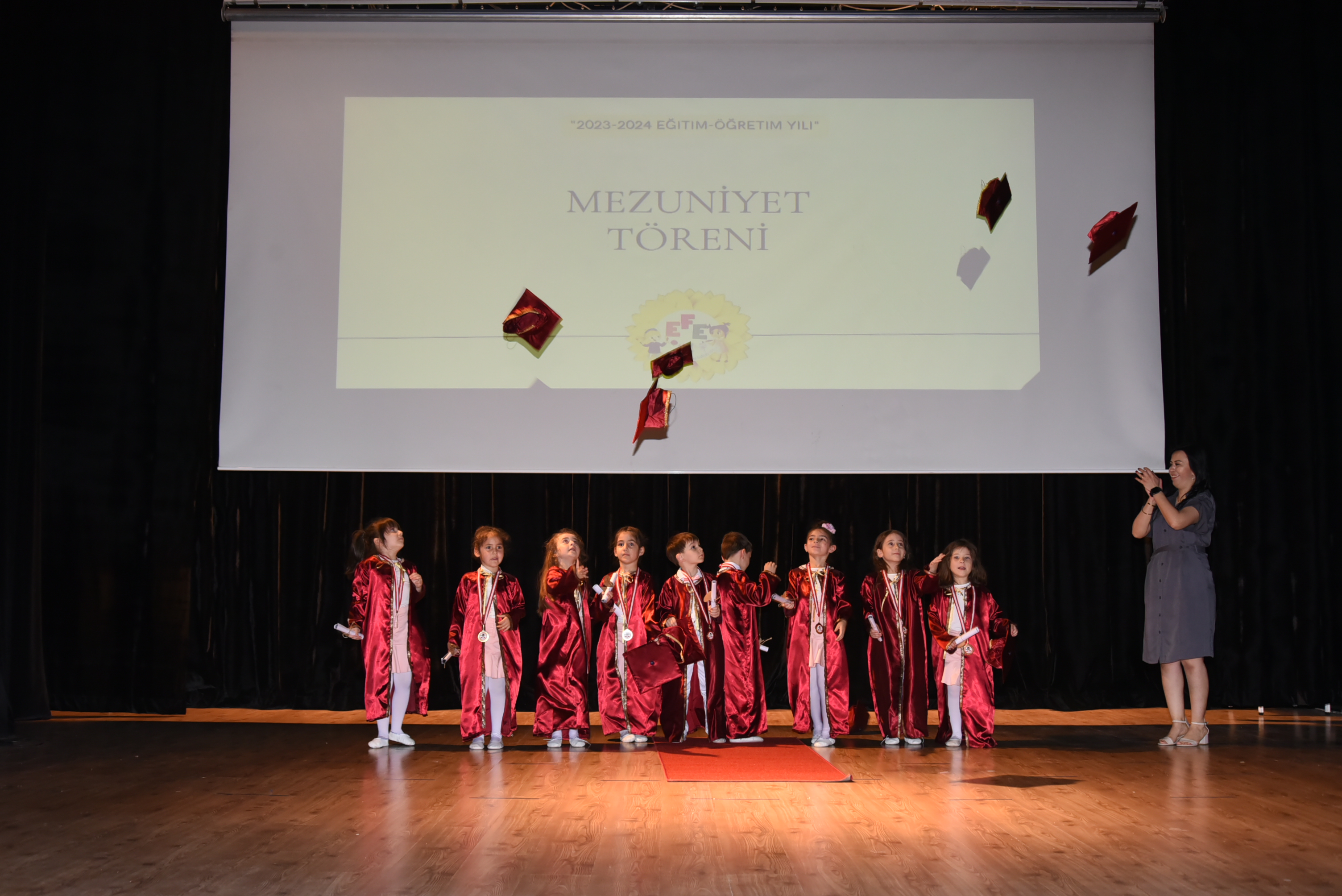 Okulumuzda Yıl Sonu Gösterisi